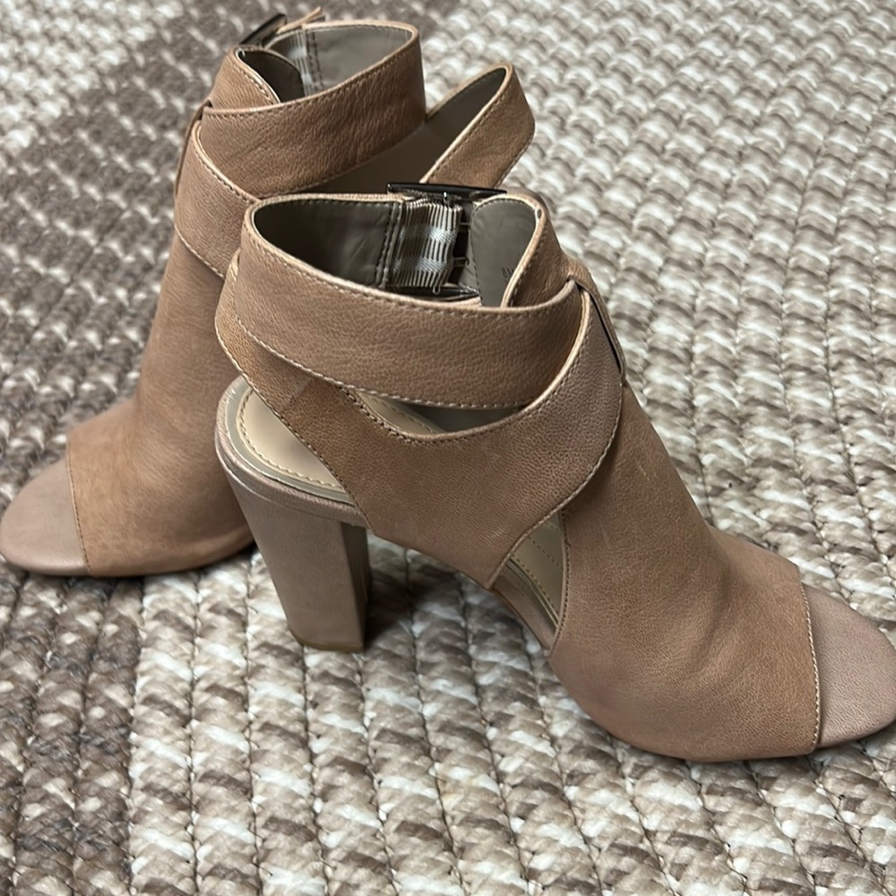 EUC Gianni Bini heeled sandals with wrap around ankle buckle.